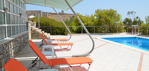 Archipelago pool