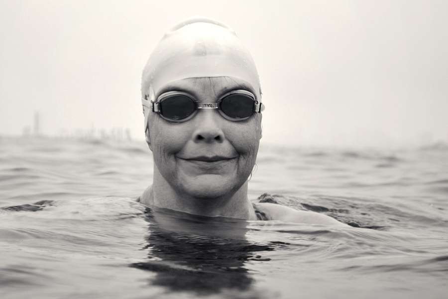lynne cox cred micheal muller.jpg