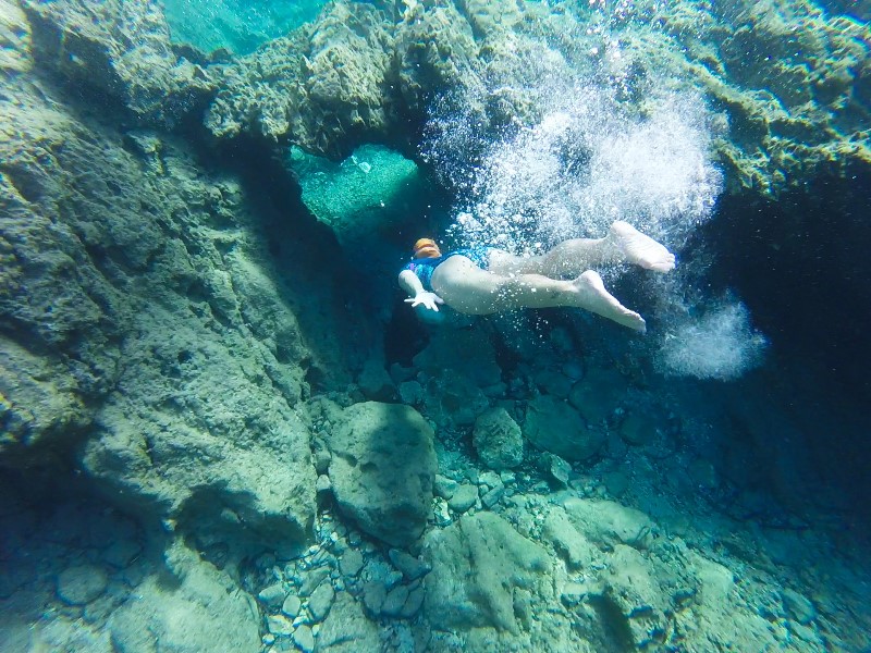 milos underwater exploring.jpg