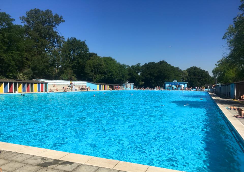 Tooting Bec Lido.jpg