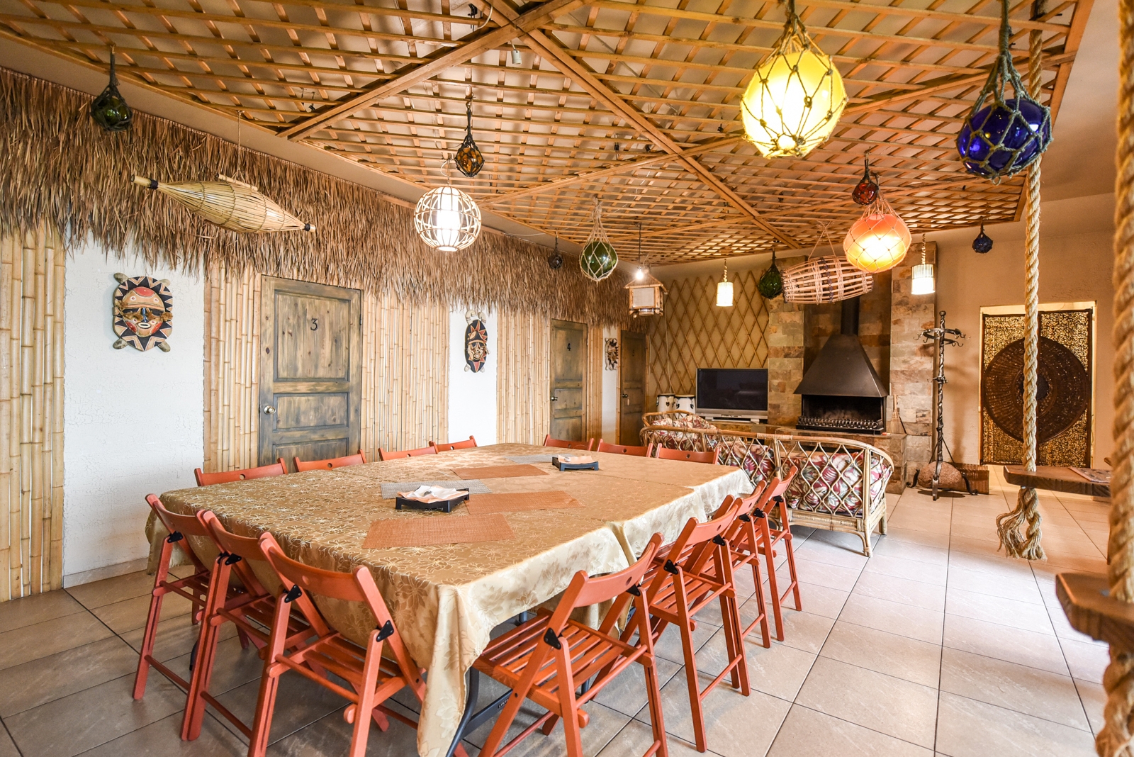 tiki inn dining table