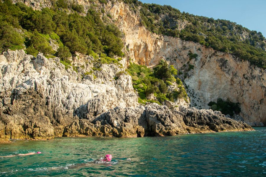 swimming_holidays_greece_ionian_explorer_cliffside_swim.jpg